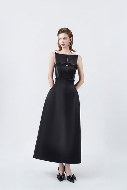 black A-line midi dress, DeTHEIA De Nona Cometa
