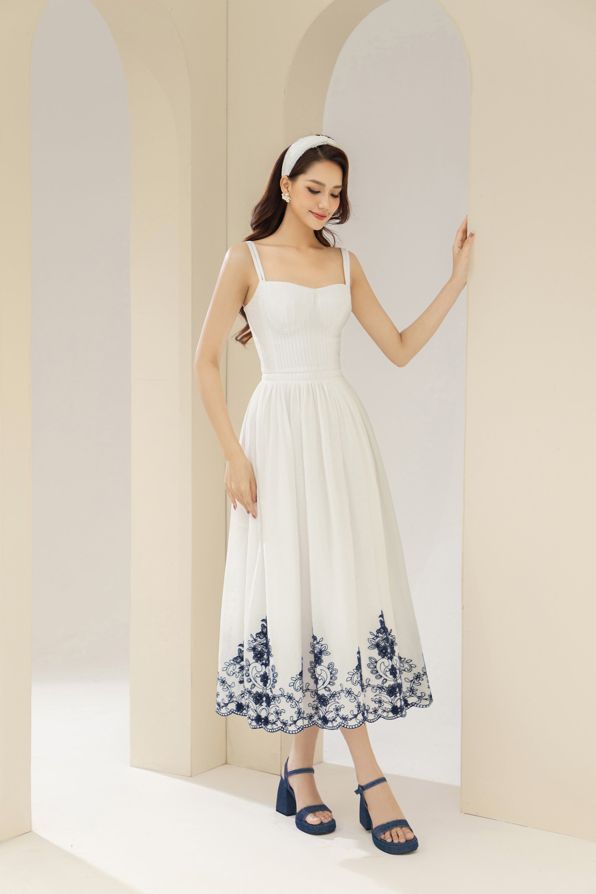 white cotton a line dress White Cotton Sleeveless A-Line Short Shift Dress 36" / Petite (5'1" and below)