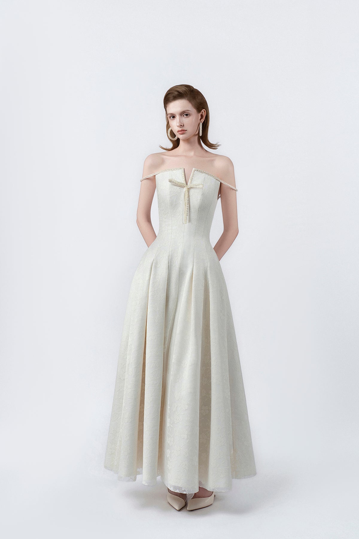 cream off-the-shoulder maxi dress, DeTHEIA De Nona Cometa
