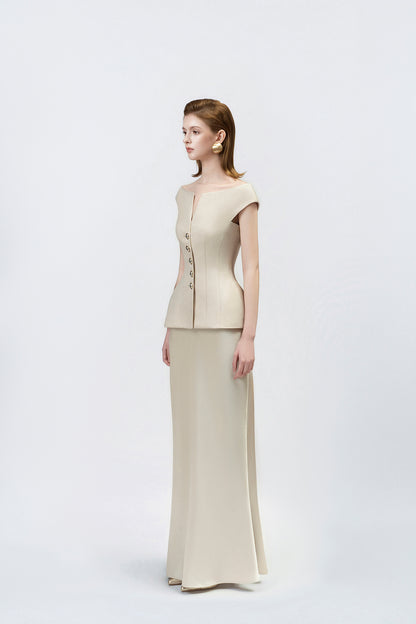 gold trumpet skirt with fitted silhouette, DeTHEIA