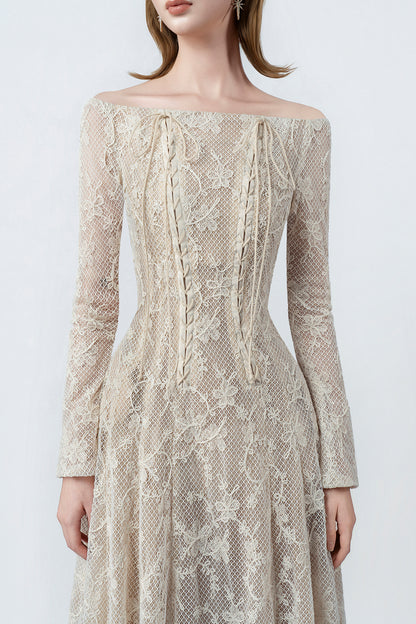flared lace hem of the beige maxi dress, DeTHEIA