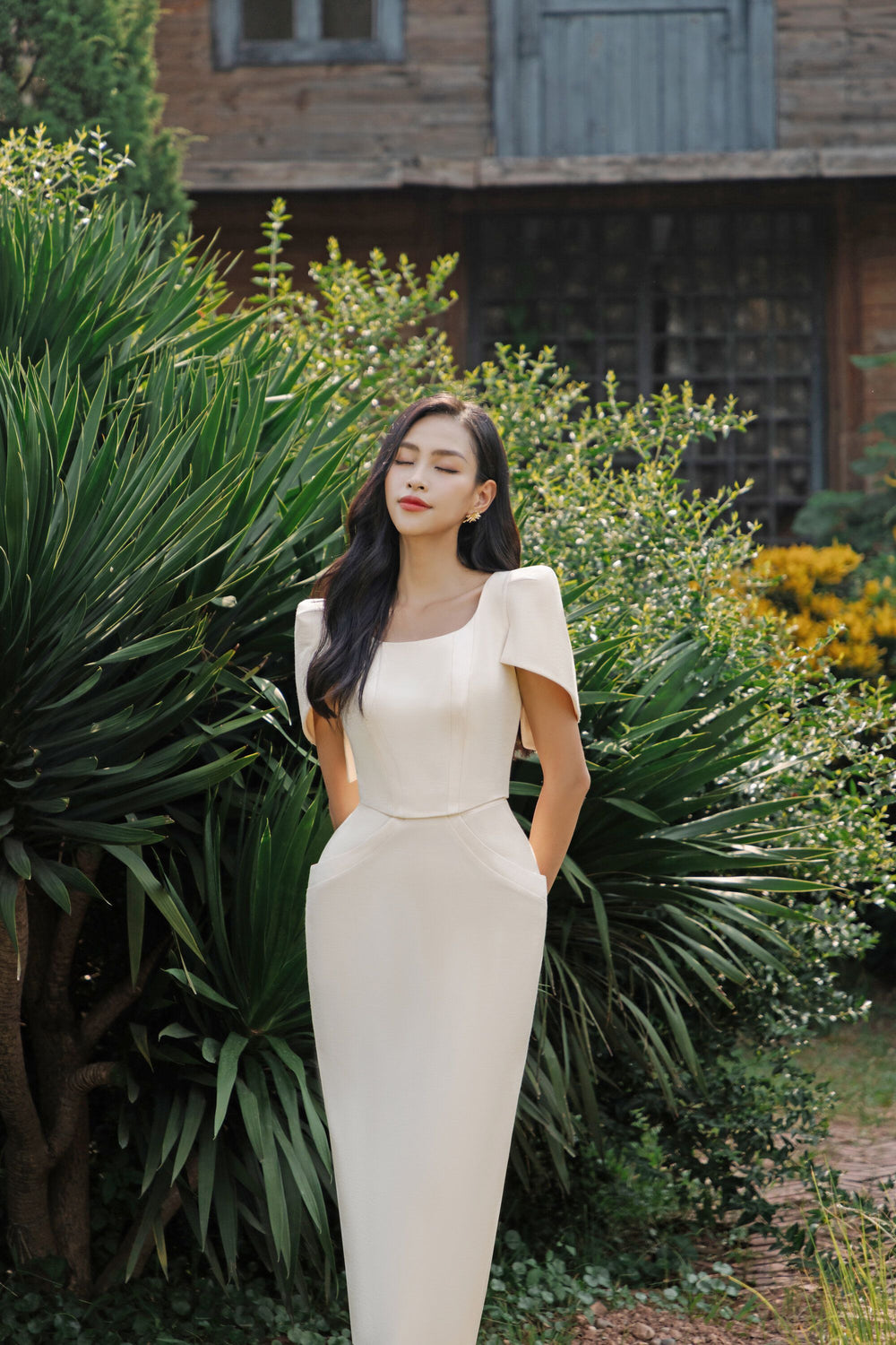 dam-tai-dam-da-hoi-dam-di-tiec-dam-thiet-ke-dam-sang-trong-Detheia (3)