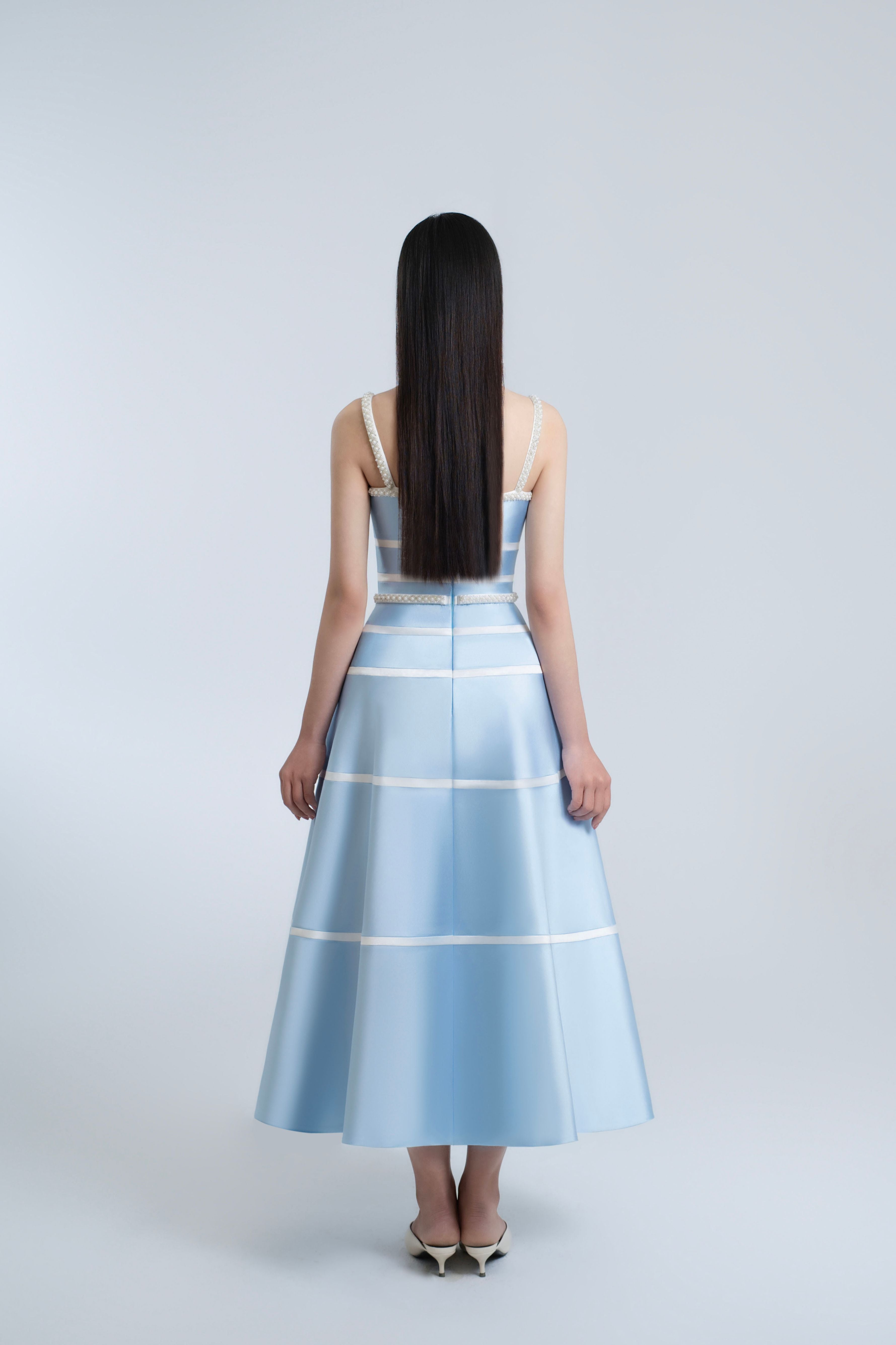 Ava 连衣裙