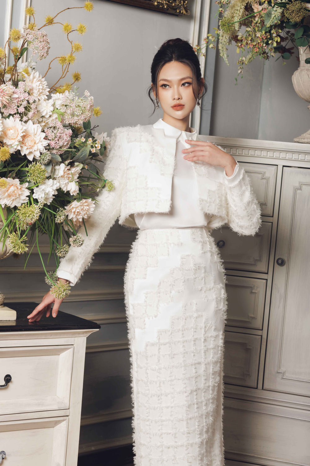 resized_Dam-thiet-ke-sang-trong-di-tiec-cao-cap-thuong-hieu-DeTHEIA (32)