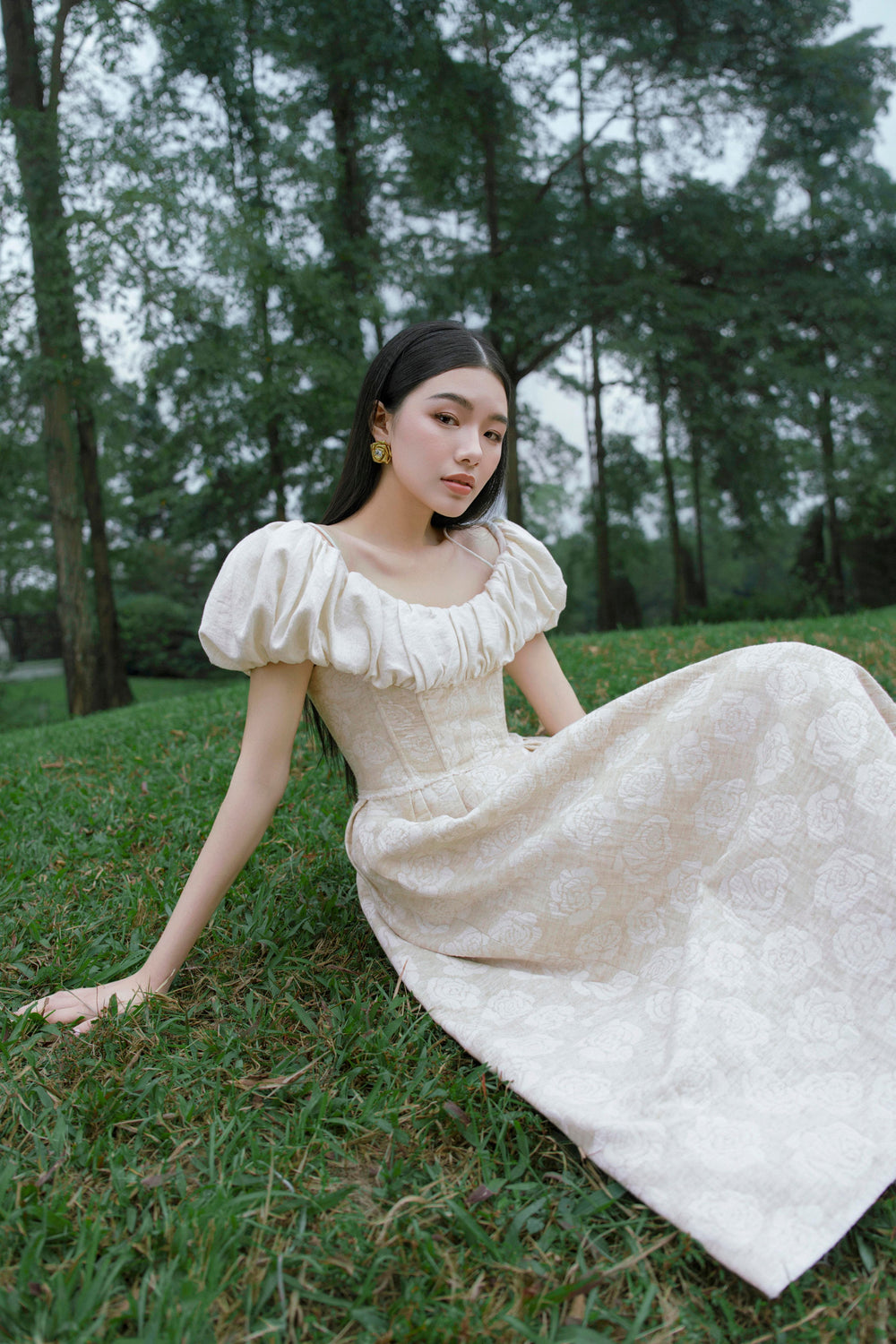 resized_dam-thiet-ke-sang-trong-nu-tinh-di-choi-di-tiec-cao-cap-thanh-lich-quyen-ru-DeTHEIA (9)